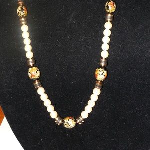 Japan faux Pearl Cloisonne necklace, White and bla